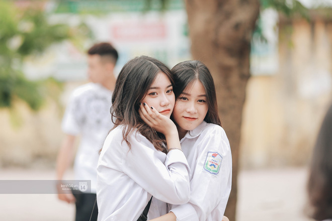 Xuất hiện ngôi trường đánh bại Phan Đình Phùng, Ams, Chu Văn An... vì dàn nữ sinh quá xuất sắc trong lễ bế giảng 2020 - 12 Xuất hiện ngôi trường đánh bại Phan Đình Phùng, Ams, Chu Văn An... vì dàn nữ sinh quá xuất sắc trong lễ bế giảng 2020 - 12