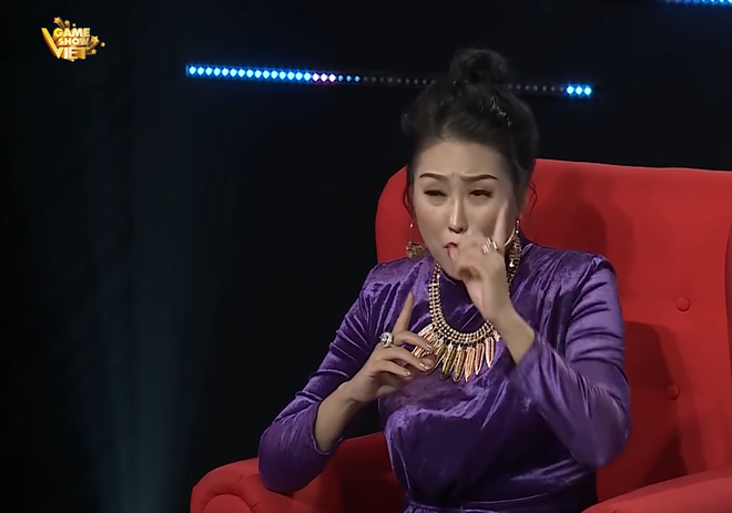 MC Quyền Linh bị Lê Hoàng phản ứng ngay trên sóng truyền hình: Không nên ép người quá đáng - 3 MC Quyền Linh bị Lê Hoàng phản ứng ngay trên sóng truyền hình: Không nên ép người quá đáng - 3