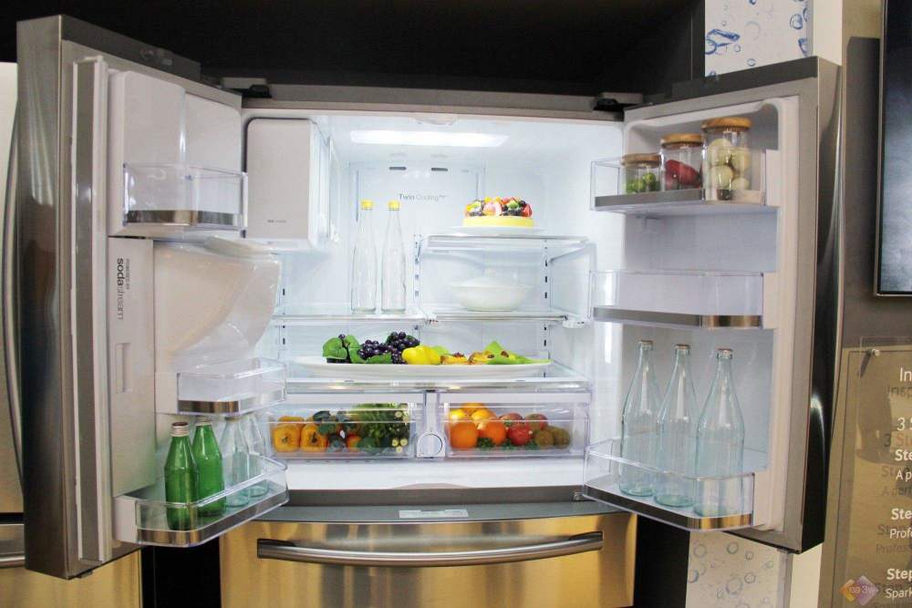 Tủ lạnh là vật dụng 'bẩn' số 1 trong nhà bếp: Có 3 thứ thà bỏ đi chứ đừng dại bảo quản kẻo gieo rắc ổ bệnh nguy hiểm Tủ lạnh là vật dụng 'bẩn' số 1 trong nhà bếp: Có 3 thứ thà bỏ đi chứ đừng dại bảo quản kẻo gieo rắc ổ bệnh nguy hiểm