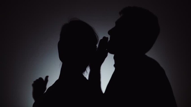 Triệt phá đường dây gái mại dâm giá vài chục ngàn đô, toàn diễn viên và hoa hậu nổi tiếng - 1 Triệt phá đường dây gái mại dâm giá vài chục ngàn đô, toàn diễn viên và hoa hậu nổi tiếng - 1