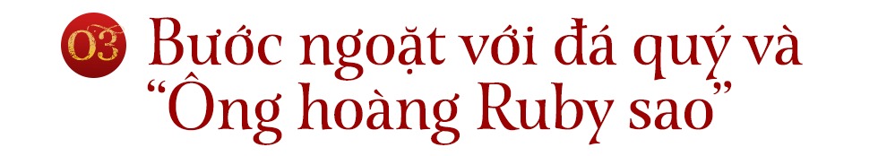 Chuyện 'thiếu gia tỷ đô' đi làm bằng xe máy và những số 3 độc đáo của gia đình họ Đỗ - 3 Chuyện 'thiếu gia tỷ đô' đi làm bằng xe máy và những số 3 độc đáo của gia đình họ Đỗ - 3