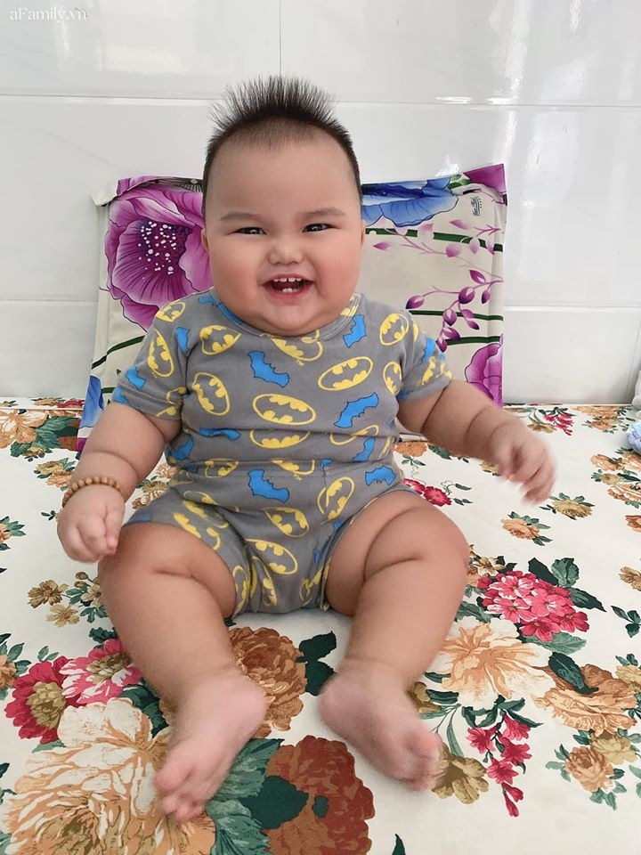 Mẹ trẻ khoe cảnh 2 con ngủ ngồi gật lên gật xuống, các mẹ thi nhau vào xin 1 điều - 3 Mẹ trẻ khoe cảnh 2 con ngủ ngồi gật lên gật xuống, các mẹ thi nhau vào xin 1 điều - 3