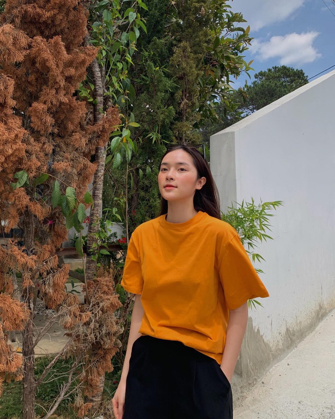 Ứng cử viên sáng giá của Hoa Hậu Việt Nam 2020 từng là hot girl cổ vũ World Cup, mẫu ảnh có tiếng ở Hà Nội - 3 Ứng cử viên sáng giá của Hoa Hậu Việt Nam 2020 từng là hot girl cổ vũ World Cup, mẫu ảnh có tiếng ở Hà Nội - 3
