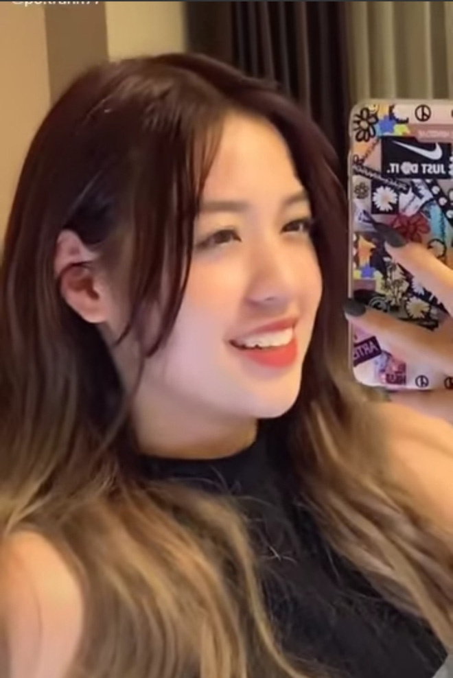 Gái xinh 53k follow trên Tiktok bị gọi là bản sao của Thanh Tâm 'Bắp cần bơ' Gái xinh 53k follow trên Tiktok bị gọi là bản sao của Thanh Tâm 'Bắp cần bơ'