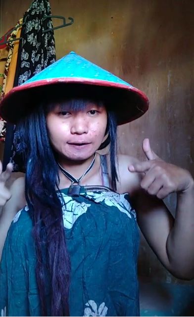 Trang điểm xấu 'ma chê quỷ hờn', cô gái không ngờ trở thành hot Tiktok thu hút 190.000 follow - 2 Trang điểm xấu 'ma chê quỷ hờn', cô gái không ngờ trở thành hot Tiktok thu hút 190.000 follow - 2