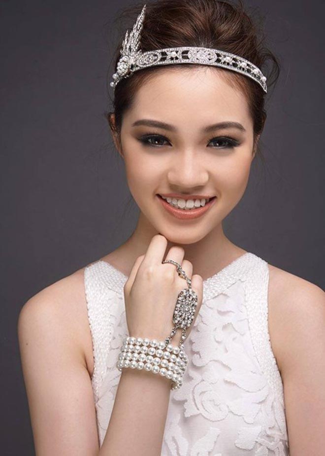 Cận cảnh nhan sắc thật của hoa hậu Jolie Nguyễn khi chưa phẫu thuật thẩm mỹ - 5 Cận cảnh nhan sắc thật của hoa hậu Jolie Nguyễn khi chưa phẫu thuật thẩm mỹ - 5