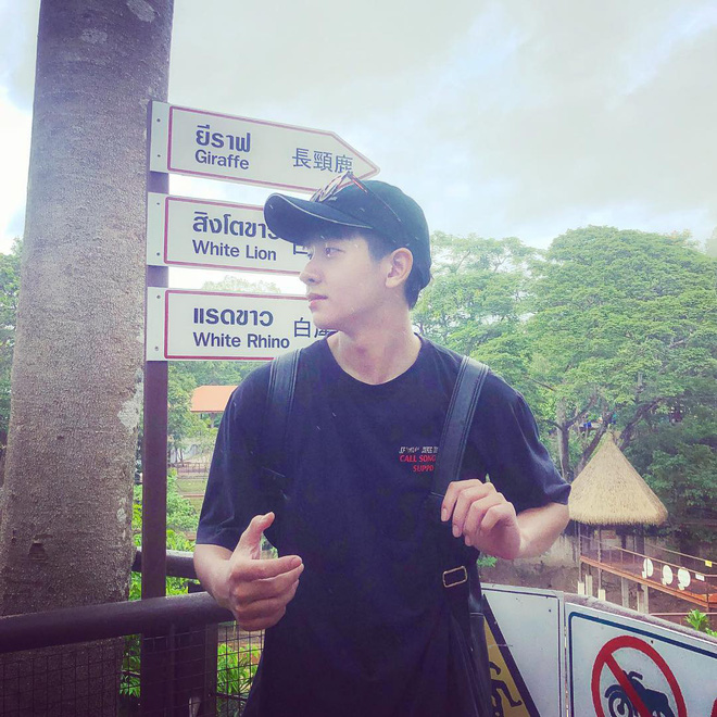 Từ cậu bé đen nhẻm của Vietnam Idol 2013, Quang Quíu đã có màn 'dậy thì thành công' thành hot boy khiến hội chị em mê mệt - 6 Từ cậu bé đen nhẻm của Vietnam Idol 2013, Quang Quíu đã có màn 'dậy thì thành công' thành hot boy khiến hội chị em mê mệt - 6
