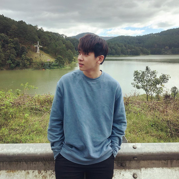 Từ cậu bé đen nhẻm của Vietnam Idol 2013, Quang Quíu đã có màn 'dậy thì thành công' thành hot boy khiến hội chị em mê mệt - 8 Từ cậu bé đen nhẻm của Vietnam Idol 2013, Quang Quíu đã có màn 'dậy thì thành công' thành hot boy khiến hội chị em mê mệt - 8