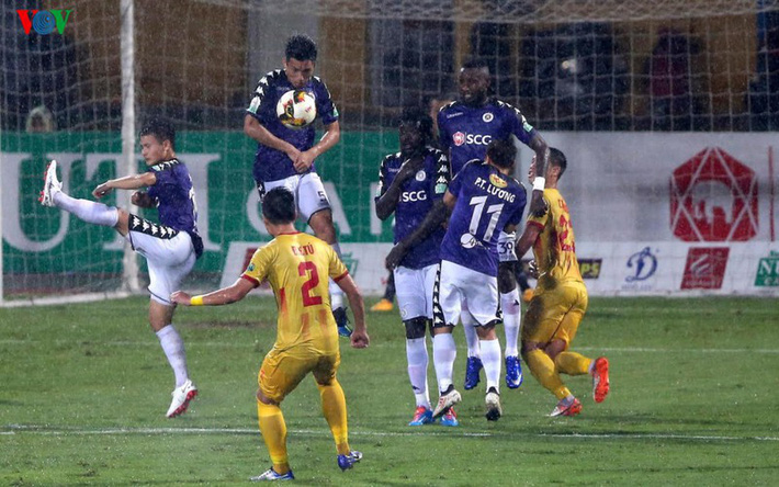 Ngày này năm xưa: Hà Nội FC và Nam Định tạo nên trận đấu 'điên rồ' Ngày này năm xưa: Hà Nội FC và Nam Định tạo nên trận đấu 'điên rồ'
