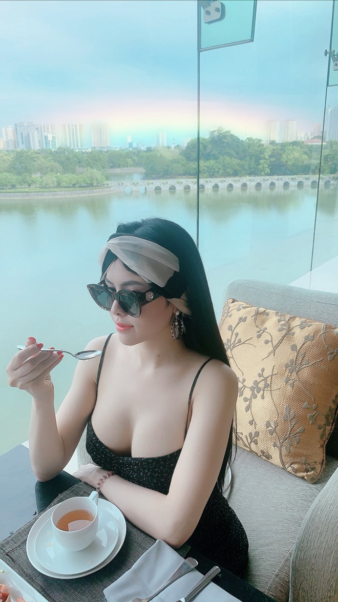 Loạt Hoa hậu, Á hậu dính bê bối bán dâm giờ ra sao: 'Má mì' làm lại cuộc đời khi ra tù, người ăn chay nói triết lý - 9 Loạt Hoa hậu, Á hậu dính bê bối bán dâm giờ ra sao: 'Má mì' làm lại cuộc đời khi ra tù, người ăn chay nói triết lý - 9