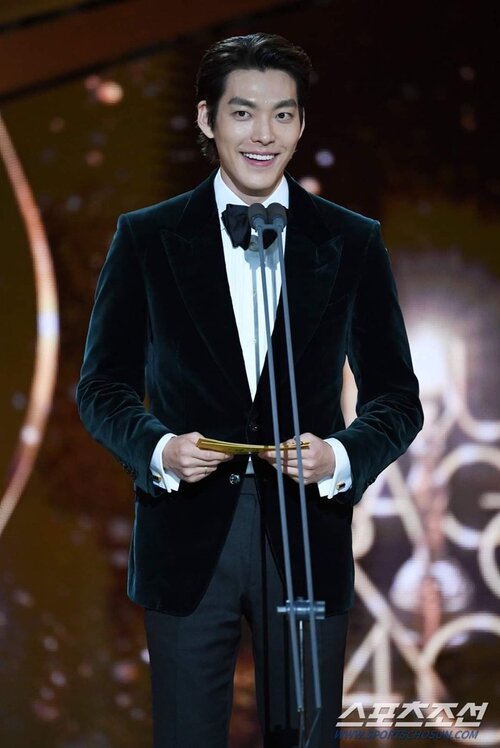 Kim Woo Bin mừng sinh nhật tuổi 32 bên 'chị đẹp' Shin Min Ah? - 7 Kim Woo Bin mừng sinh nhật tuổi 32 bên 'chị đẹp' Shin Min Ah? - 7