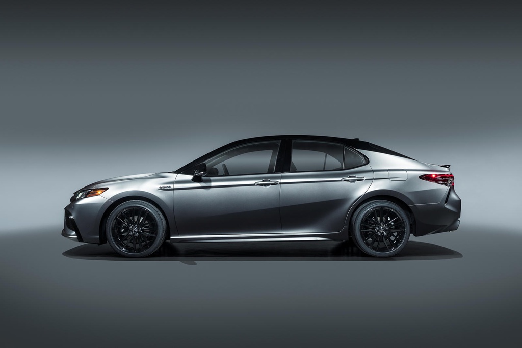 Toyota Camry 2021 thêm công nghệ an toàn, nâng cấp thiết kế - 17 Toyota Camry 2021 thêm công nghệ an toàn, nâng cấp thiết kế - 17
