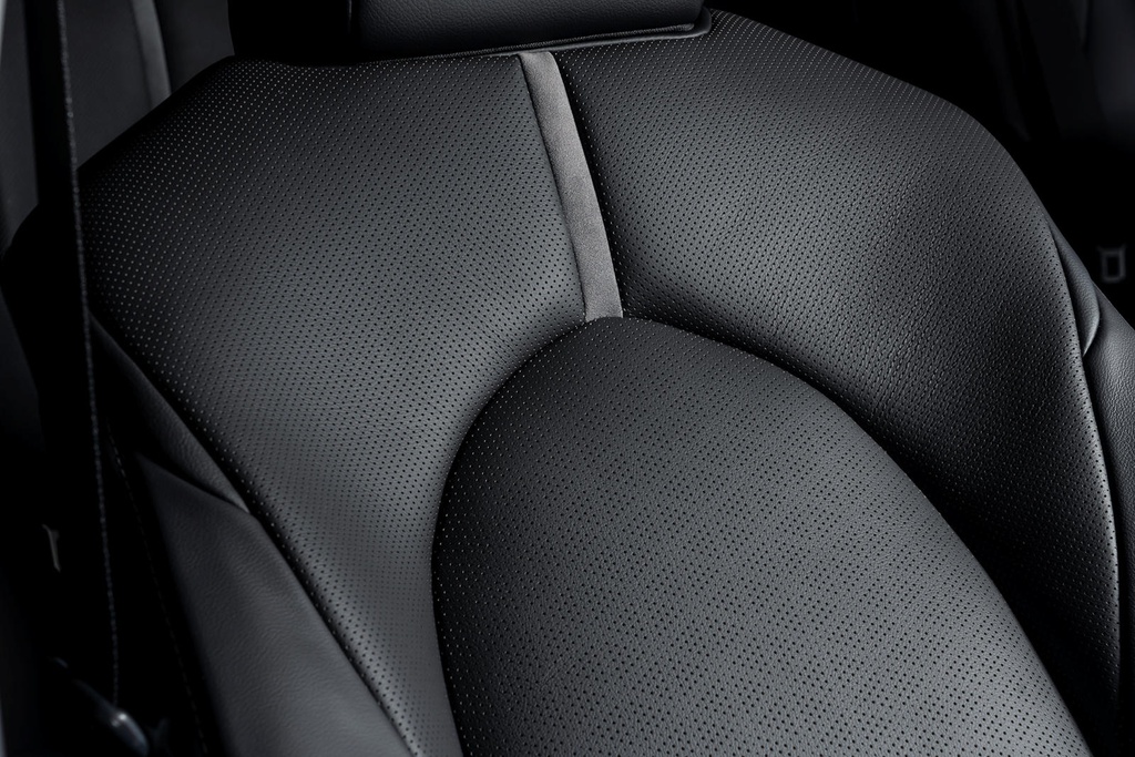 Toyota Camry 2021 thêm công nghệ an toàn, nâng cấp thiết kế - 21 Toyota Camry 2021 thêm công nghệ an toàn, nâng cấp thiết kế - 21