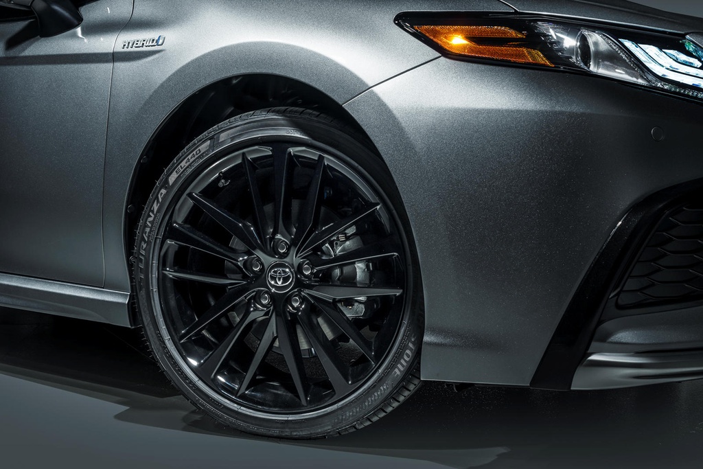 Toyota Camry 2021 thêm công nghệ an toàn, nâng cấp thiết kế - 7 Toyota Camry 2021 thêm công nghệ an toàn, nâng cấp thiết kế - 7