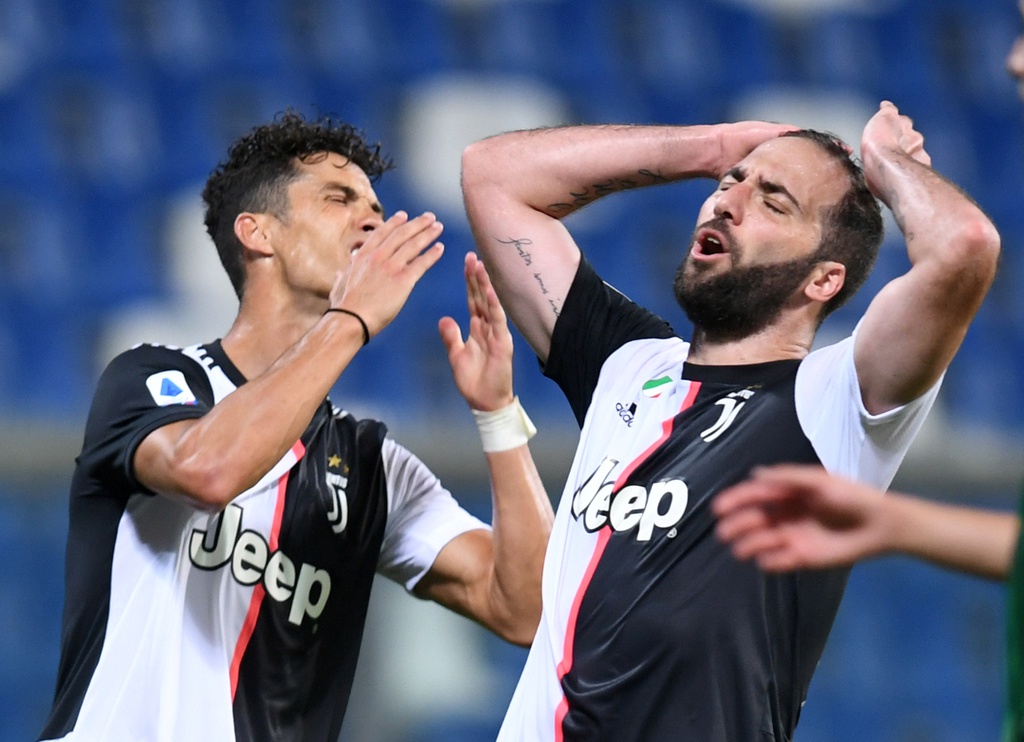 Ronaldo tịt ngòi, Juventus rơi chiến thắng dù dẫn 2-0 - 4
