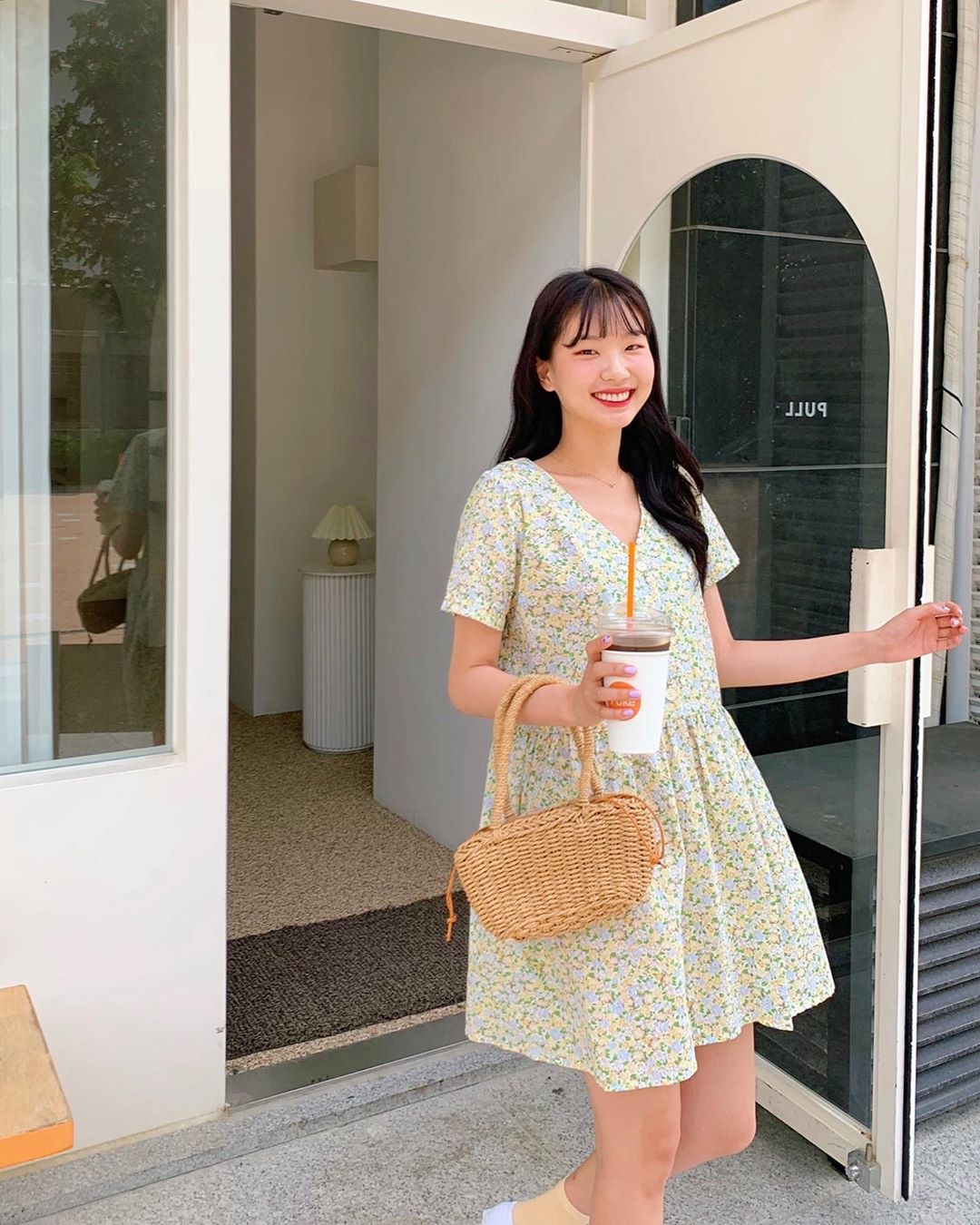 Sáng suốt nhất là tậu hết 5 mẫu váy hot trường tồn với thời gian sau đây, mặc chỉ xịn đẹp trở lên chứ không kém - 17 Sáng suốt nhất là tậu hết 5 mẫu váy hot trường tồn với thời gian sau đây, mặc chỉ xịn đẹp trở lên chứ không kém - 17