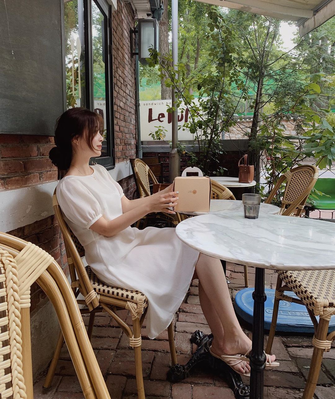 Sáng suốt nhất là tậu hết 5 mẫu váy hot trường tồn với thời gian sau đây, mặc chỉ xịn đẹp trở lên chứ không kém - 8 Sáng suốt nhất là tậu hết 5 mẫu váy hot trường tồn với thời gian sau đây, mặc chỉ xịn đẹp trở lên chứ không kém - 8