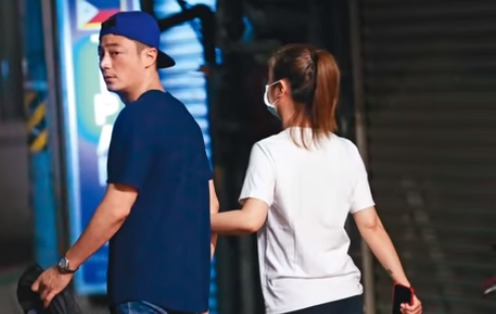 Lâm Tâm Như và Hoắc Kiến Hoa lại vướng tin đồn ly hôn, lần này là do phóng viên kỳ cựu trong ngành tiết lộ - 3 Lâm Tâm Như và Hoắc Kiến Hoa lại vướng tin đồn ly hôn, lần này là do phóng viên kỳ cựu trong ngành tiết lộ - 3