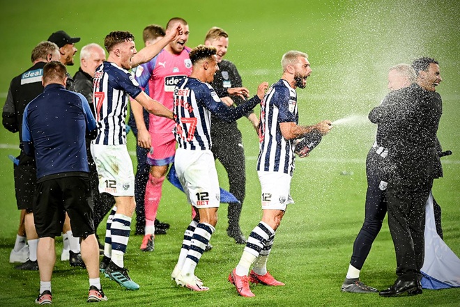 Xác định CLB thứ 2 giành vé thăng hạng trực tiếp Premier League