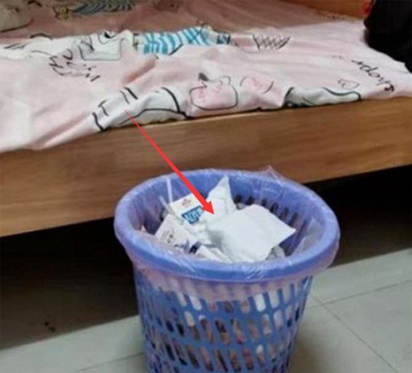 4 vị trí tuyệt đối không nên đặt thùng rác kẻo tài lộc tiêu tán, gia chủ yếu đau - 1 4 vị trí tuyệt đối không nên đặt thùng rác kẻo tài lộc tiêu tán, gia chủ yếu đau - 1