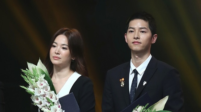 Song Joong Ki đã thua triệt để Song Hye Kyo trong cuộc chiến hậu ly hôn: Vợ trở thành 'nữ hoàng bất động sản' vừa có tiếng lại có miếng, chồng thì chật vật tìm cơ hội? - 3 Song Joong Ki đã thua triệt để Song Hye Kyo trong cuộc chiến hậu ly hôn: Vợ trở thành 'nữ hoàng bất động sản' vừa có tiếng lại có miếng, chồng thì chật vật tìm cơ hội? - 3
