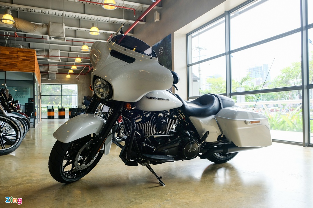 Những mẫu xe máy touring tiền tỷ hiện đại như ôtô tại Việt Nam - 14