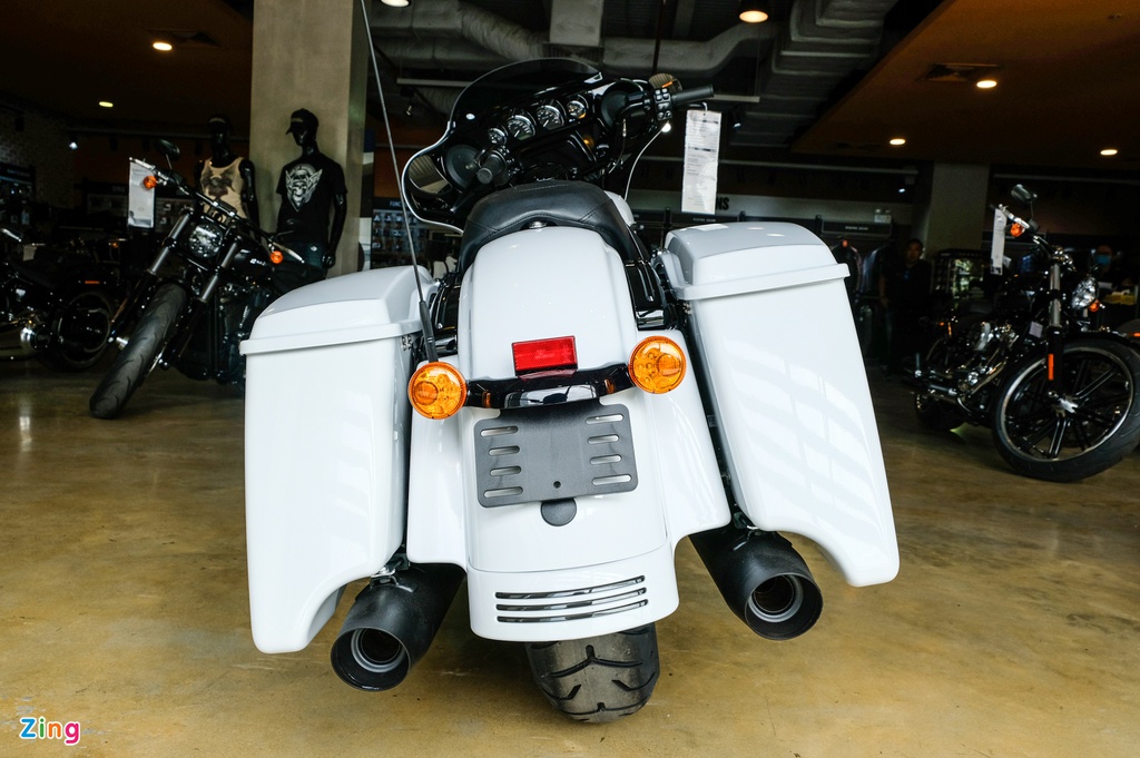 Những mẫu xe máy touring tiền tỷ hiện đại như ôtô tại Việt Nam - 17