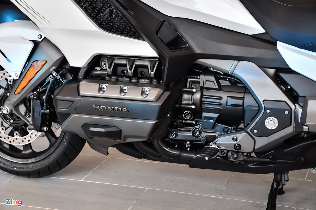 Những mẫu xe máy touring tiền tỷ hiện đại như ôtô tại Việt Nam - 6