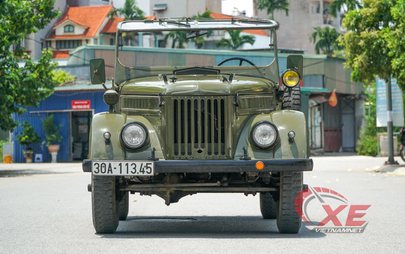 Dân chơi chi 400 triệu, xe Liên Xô 48 năm tuổi hồi sinh như mới - 2 Dân chơi chi 400 triệu, xe Liên Xô 48 năm tuổi hồi sinh như mới - 2