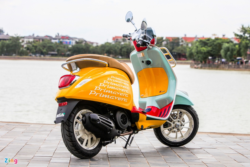 Honda SH và những mẫu xe tay ga bản giới hạn giá trăm triệu tại VN - 2 Honda SH và những mẫu xe tay ga bản giới hạn giá trăm triệu tại VN - 2