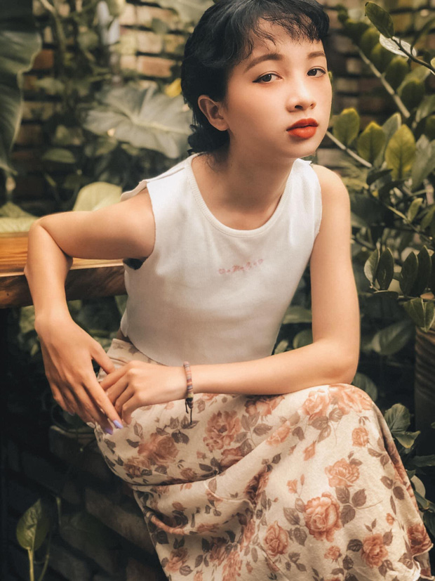 Hà Lâm Thích - Gái xinh tên lạ ghi điểm tuyệt đối dù chỉ diện đồ si mấy chục nghìn - 2 Hà Lâm Thích - Gái xinh tên lạ ghi điểm tuyệt đối dù chỉ diện đồ si mấy chục nghìn - 2