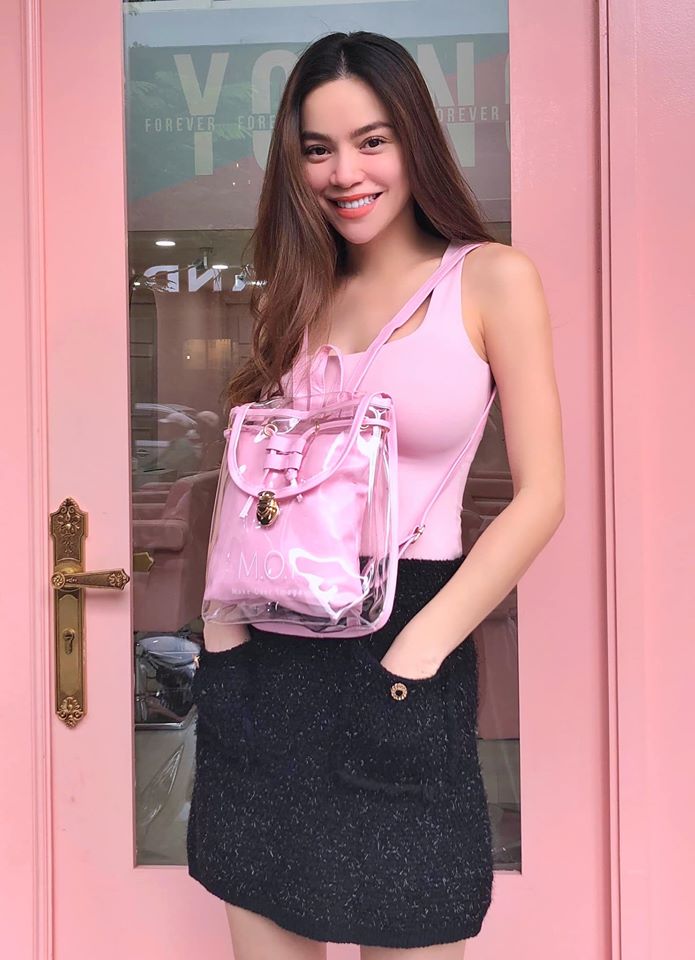 Nhiều lần bị chê gầy trơ xương nhưng những sao Việt này vẫn sở hữu vòng 1 'khủng' đến nghẹt thở - 3 Nhiều lần bị chê gầy trơ xương nhưng những sao Việt này vẫn sở hữu vòng 1 'khủng' đến nghẹt thở - 3