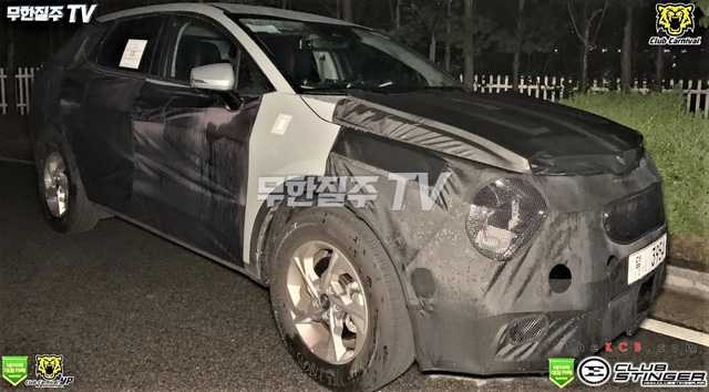 Kia Sportage thế hệ mới lần đầu lộ diện cả nội và ngoại thất: Thay đổi toàn diện để đấu Honda CR-V Kia Sportage thế hệ mới lần đầu lộ diện cả nội và ngoại thất: Thay đổi toàn diện để đấu Honda CR-V