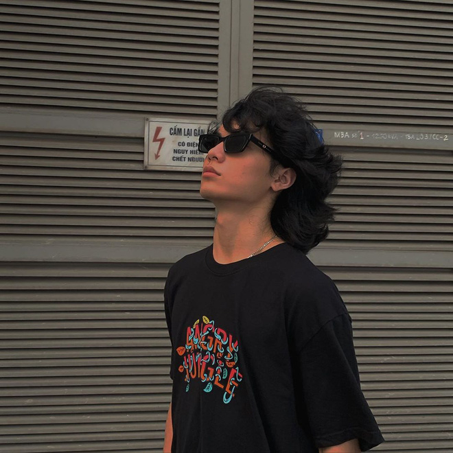 Hot boy TikTok mới nổi: Sáng học Mỹ thuật chiều làm thợ xăm, rảnh mới quay clip mà vẫn thành 'hiện tượng' - 4 Hot boy TikTok mới nổi: Sáng học Mỹ thuật chiều làm thợ xăm, rảnh mới quay clip mà vẫn thành 'hiện tượng' - 4