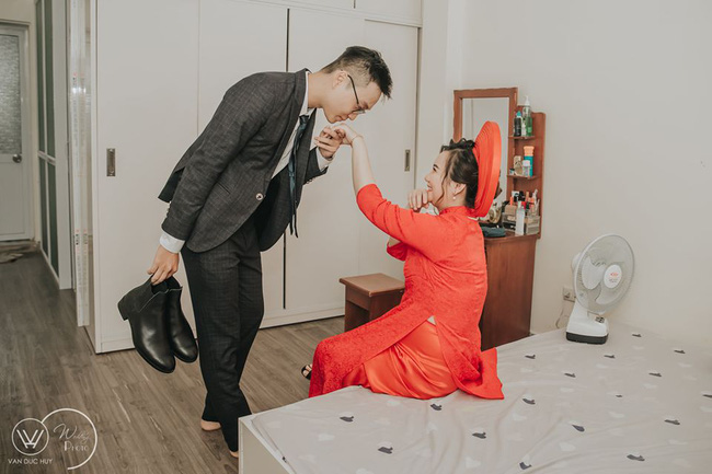 Cưới đúng mùa dịch, mưa bão lụt lội nhưng cô dâu - chú rể vẫn xoay chuyển tình thế ngoạn mục nhờ cú twist của 'trùm cuối' - 7 Cưới đúng mùa dịch, mưa bão lụt lội nhưng cô dâu - chú rể vẫn xoay chuyển tình thế ngoạn mục nhờ cú twist của 'trùm cuối' - 7