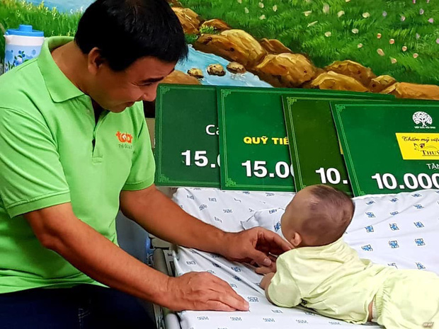 MC Quyền Linh: Nghệ sĩ cũng là người bình thường, nhưng luôn phải giấu nỗi buồn đi để đem lại hạnh phúc cho người khác - 3 MC Quyền Linh: Nghệ sĩ cũng là người bình thường, nhưng luôn phải giấu nỗi buồn đi để đem lại hạnh phúc cho người khác - 3