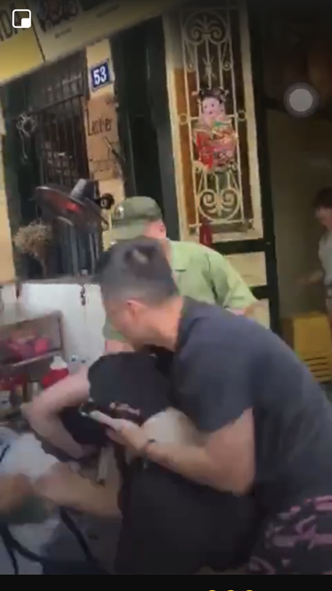 Phỏng vấn nóng Lưu Đê Ly về vụ ẩu đả ở Hàng Buồm: 'Vợ chồng tôi đã vướng phải vụ hành hung được chuẩn bị kỹ càng từ trước' - 1 Phỏng vấn nóng Lưu Đê Ly về vụ ẩu đả ở Hàng Buồm: 'Vợ chồng tôi đã vướng phải vụ hành hung được chuẩn bị kỹ càng từ trước' - 1