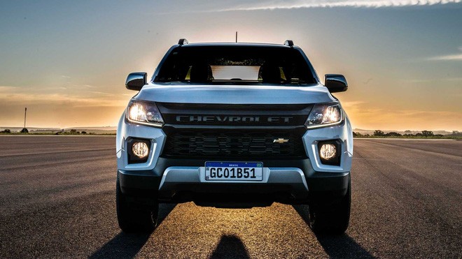 Chevrolet Colorado 2021 trình làng: Đổi thiết kế đầu xe, gây áp lực cho Ford Ranger và Mitsubishi Triton - 2 Chevrolet Colorado 2021 trình làng: Đổi thiết kế đầu xe, gây áp lực cho Ford Ranger và Mitsubishi Triton - 2