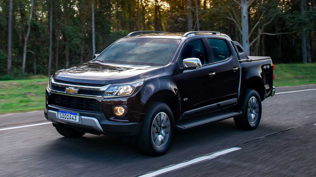 Chevrolet Colorado 2021 trình làng: Đổi thiết kế đầu xe, gây áp lực cho Ford Ranger và Mitsubishi Triton - 8 Chevrolet Colorado 2021 trình làng: Đổi thiết kế đầu xe, gây áp lực cho Ford Ranger và Mitsubishi Triton - 8