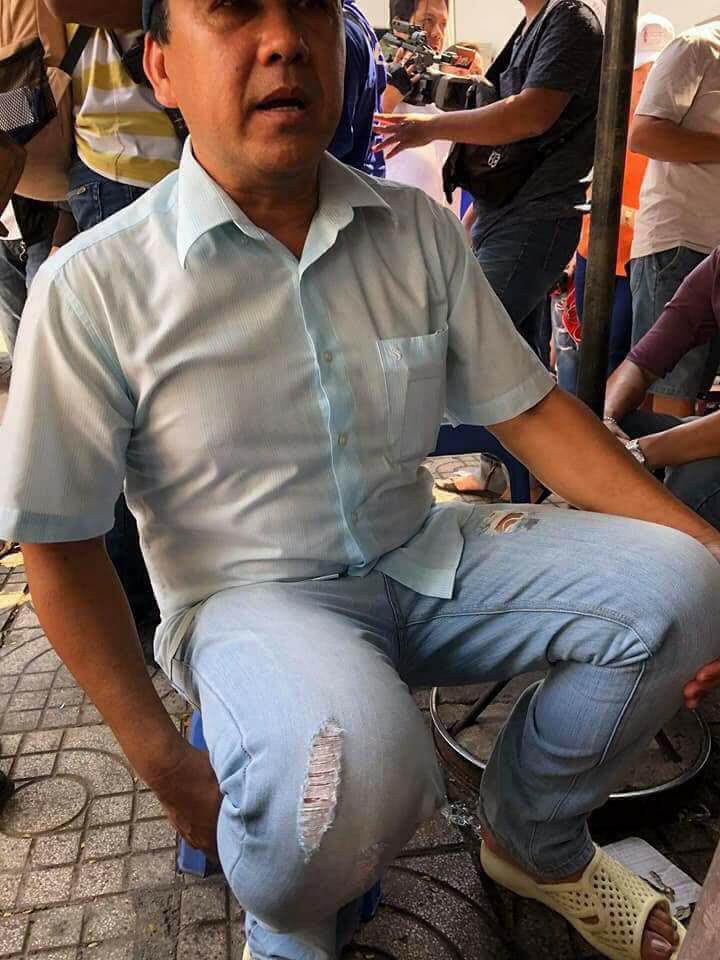 MC Quyền Linh: Nghệ sĩ cũng là người bình thường, nhưng luôn phải giấu nỗi buồn đi để đem lại hạnh phúc cho người khác - 6 MC Quyền Linh: Nghệ sĩ cũng là người bình thường, nhưng luôn phải giấu nỗi buồn đi để đem lại hạnh phúc cho người khác - 6