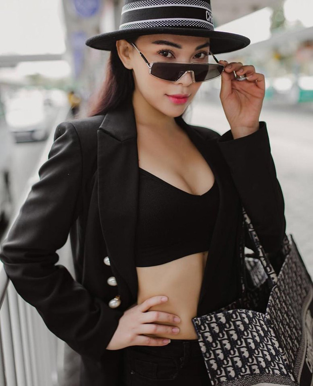 Liên tục bị 'gạ gẫm' qua tin nhắn, Quỳnh Thư có động thái 'dằn mặt' cực gắt trên trang cá nhân - 1 Liên tục bị 'gạ gẫm' qua tin nhắn, Quỳnh Thư có động thái 'dằn mặt' cực gắt trên trang cá nhân - 1