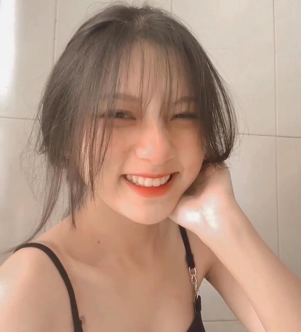 Cô bạn Mỹ Tho sinh năm 2004 gây thương nhớ với nụ cười tươi rói, tiết lộ đã kiếm được tiền phụ bố mẹ đóng học phí - 3 Cô bạn Mỹ Tho sinh năm 2004 gây thương nhớ với nụ cười tươi rói, tiết lộ đã kiếm được tiền phụ bố mẹ đóng học phí - 3
