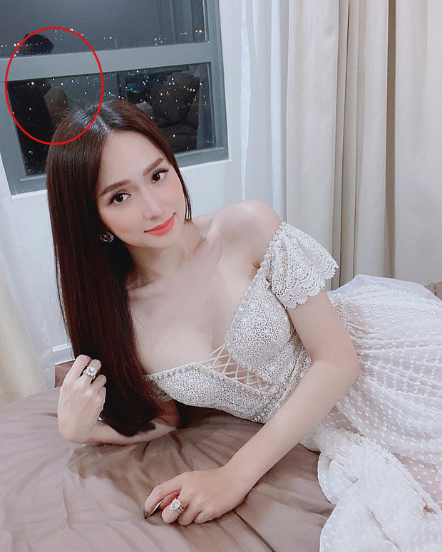 HOT: Hương Giang công khai tung hint 'người ấy' qua ô cửa phòng ngủ, không là CEO Matt Liu thì còn ai vào đây! HOT: Hương Giang công khai tung hint 'người ấy' qua ô cửa phòng ngủ, không là CEO Matt Liu thì còn ai vào đây!