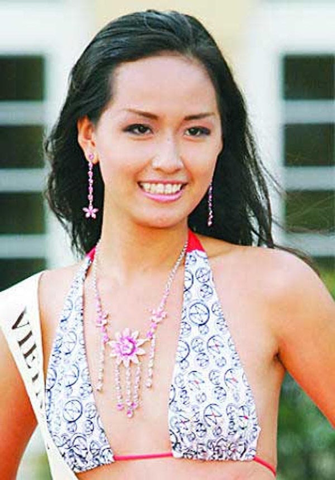 Soi loạt ảnh ngày ấy - bây giờ của Mai Phương Thuý hậu thừa nhận dao kéo: 14 năm lột xác quá ngoạn mục! - 3 Soi loạt ảnh ngày ấy - bây giờ của Mai Phương Thuý hậu thừa nhận dao kéo: 14 năm lột xác quá ngoạn mục! - 3