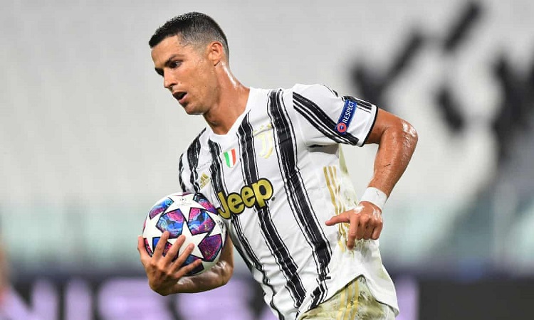 Ronaldo lập cú đúp nhưng vẫn không thể 'gánh' Juventus vào tứ kết - 1 Ronaldo lập cú đúp nhưng vẫn không thể 'gánh' Juventus vào tứ kết - 1