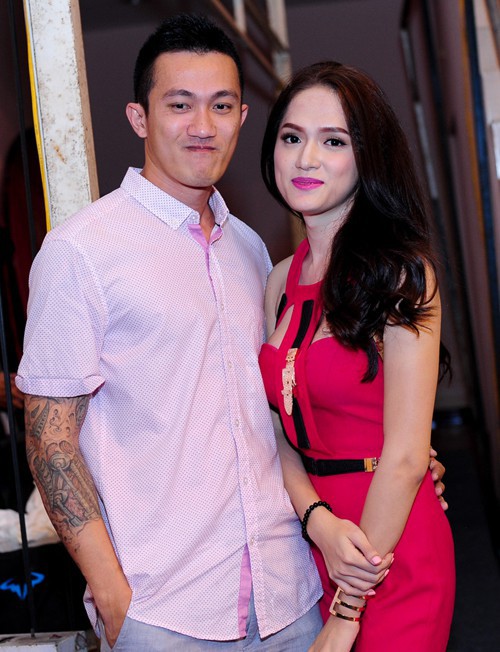 Hồ sơ tình trường toàn mỹ nam của Hương Giang: Mối tình sâu đậm với Criss Lai liệu có bằng chuyện tình mới chớm nở cùng CEO Singapore? - 2 Hồ sơ tình trường toàn mỹ nam của Hương Giang: Mối tình sâu đậm với Criss Lai liệu có bằng chuyện tình mới chớm nở cùng CEO Singapore? - 2