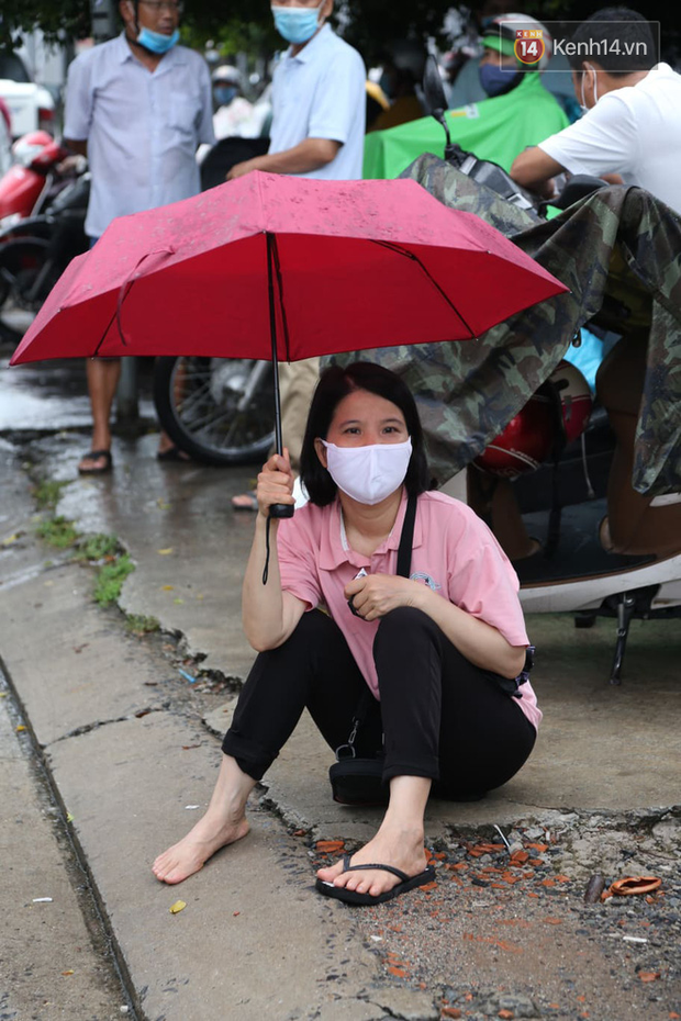 Những khoảnh khắc cảm xúc nhất kỳ thi THPT Quốc gia: Khi đứa con bé bỏng của bố mẹ sắp bước vào đại học - 15 Những khoảnh khắc cảm xúc nhất kỳ thi THPT Quốc gia: Khi đứa con bé bỏng của bố mẹ sắp bước vào đại học - 15