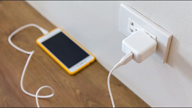 Chỉ cần bật tính năng này, iPhone của bạn sẽ sạc nhanh hơn đến 40% hoàn toàn miễn phí Chỉ cần bật tính năng này, iPhone của bạn sẽ sạc nhanh hơn đến 40% hoàn toàn miễn phí
