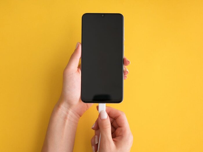 Chỉ cần bật tính năng này, iPhone của bạn sẽ sạc nhanh hơn đến 40% hoàn toàn miễn phí - 2 Chỉ cần bật tính năng này, iPhone của bạn sẽ sạc nhanh hơn đến 40% hoàn toàn miễn phí - 2