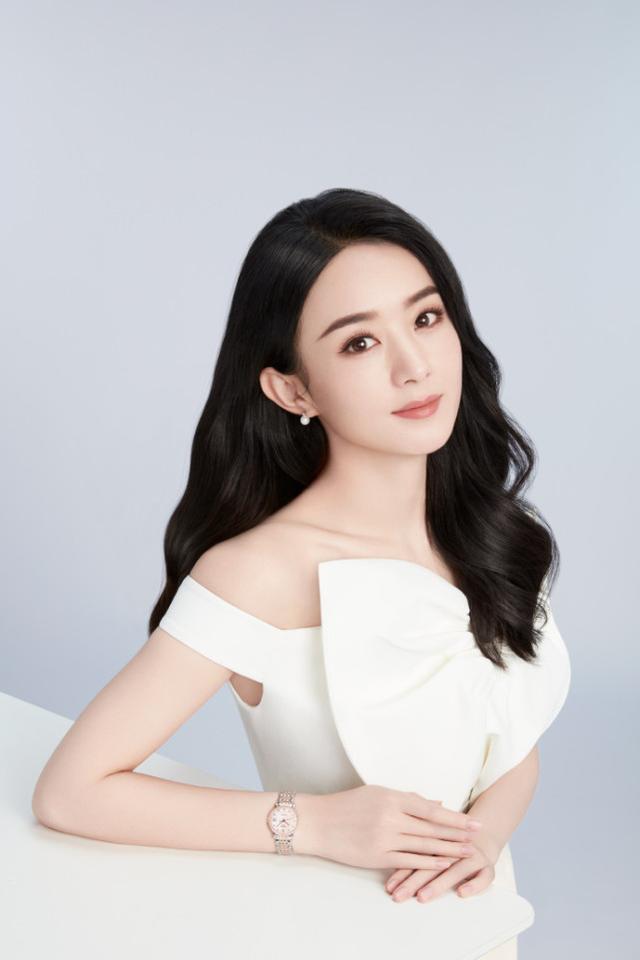 Triệu Lệ Dĩnh bất ngờ chia sẻ về quan điểm tình yêu, nghe qua cũng đủ hiểu mối quan hệ hiện giờ với Phùng Thiệu Phong ra sao - 3 Triệu Lệ Dĩnh bất ngờ chia sẻ về quan điểm tình yêu, nghe qua cũng đủ hiểu mối quan hệ hiện giờ với Phùng Thiệu Phong ra sao - 3